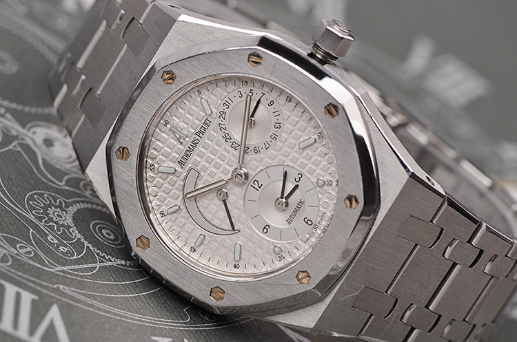 已售出【98新】爱彼皇家橡树GMT动显日历自动男表25730ST.OO.0789ST.09