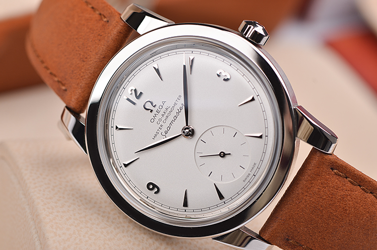 已售出【未使用品】欧米茄海马1948限量自动男表511.12.38.20.02.001