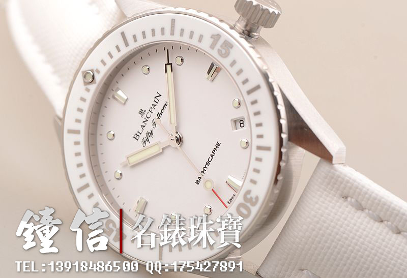 宝珀五十鲟陶瓷圈碳纤维带女表 5100-1127-W52A