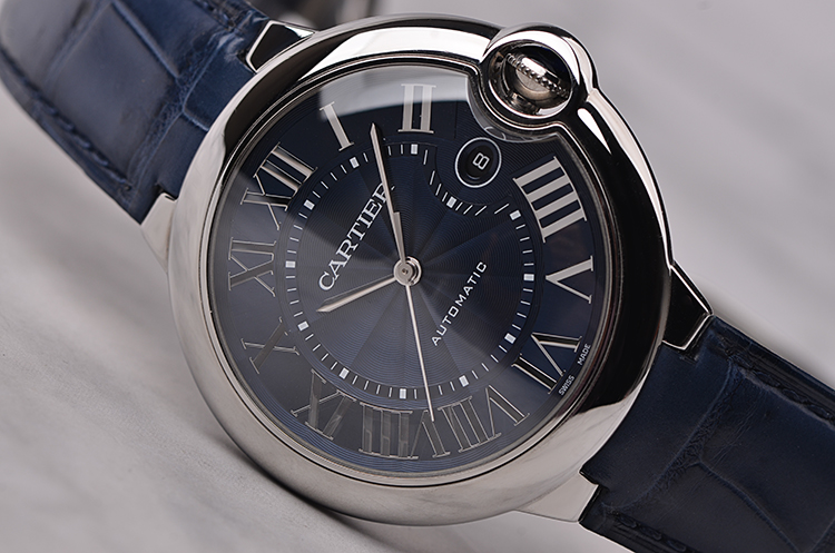 已售出【98新】卡地亚蓝气球蓝面大三针日历自动机械男表WSBB0025盒证齐