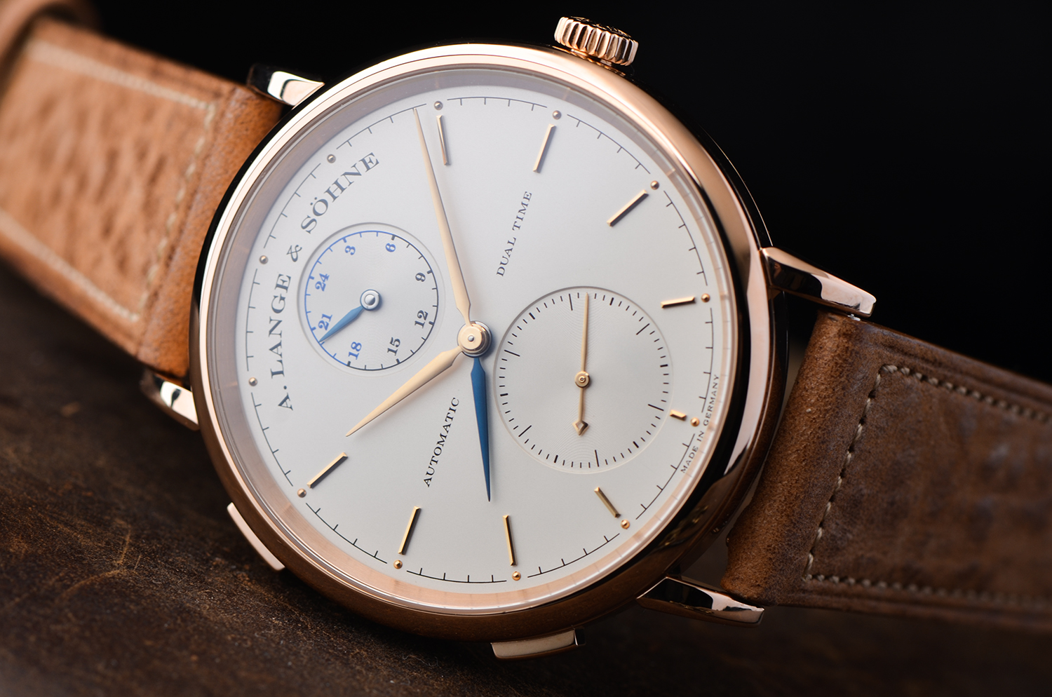 【98新】朗格萨克森玫瑰金双时区昼夜显示自动皮带男表385.032