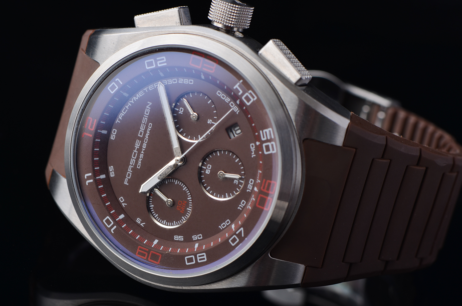 【98新】保时捷设计棕色盘计时日历50MM石英胶带男表P6620 M13