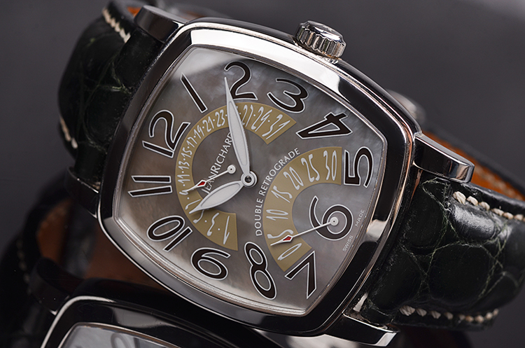 已售出【98新】尚维沙大溪地贝母面秒针日期双逆跳自动折叠扣男表23116