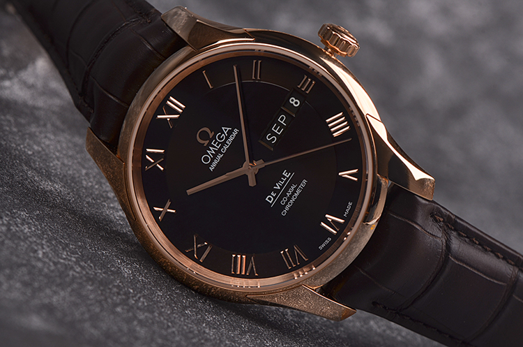 【未使用品】欧米茄蝶飞玫瑰金年历自动男表431.53.41.22.13.001