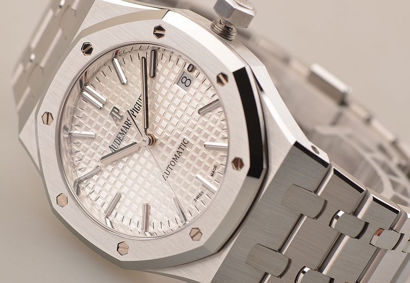 已售出【99新】AP爱彼皇家橡树白盘大三针日历腕表15450ST.OO.1256ST.01