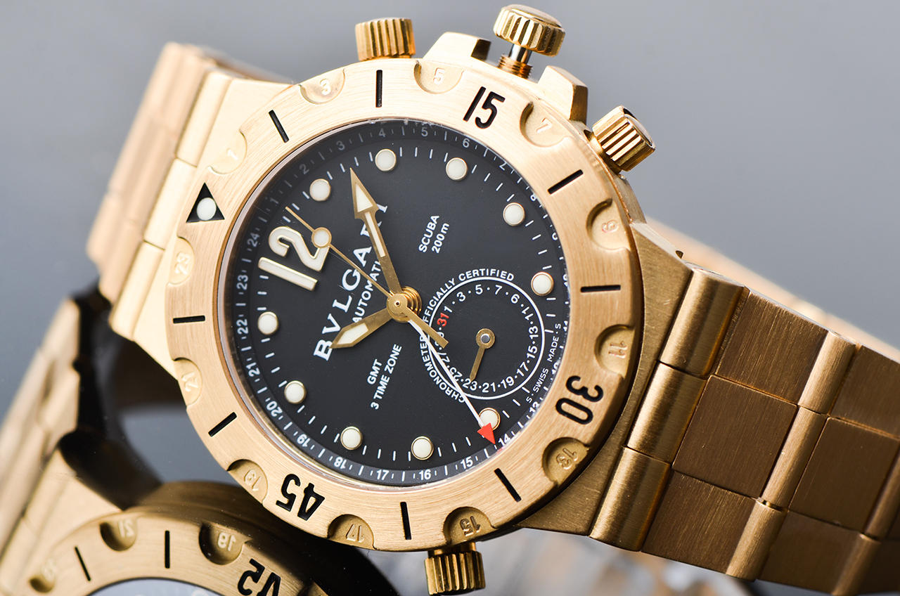 【98新】宝格丽diagono scuba全黄金三地时日历自动男表SD38G GMT