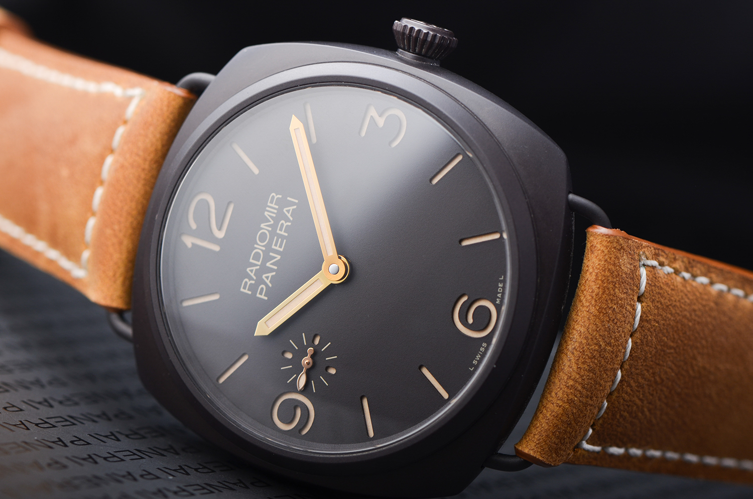 【98新】沛纳海铝陶瓷三明治盘小三针3天链皮带男表PAM00504有证