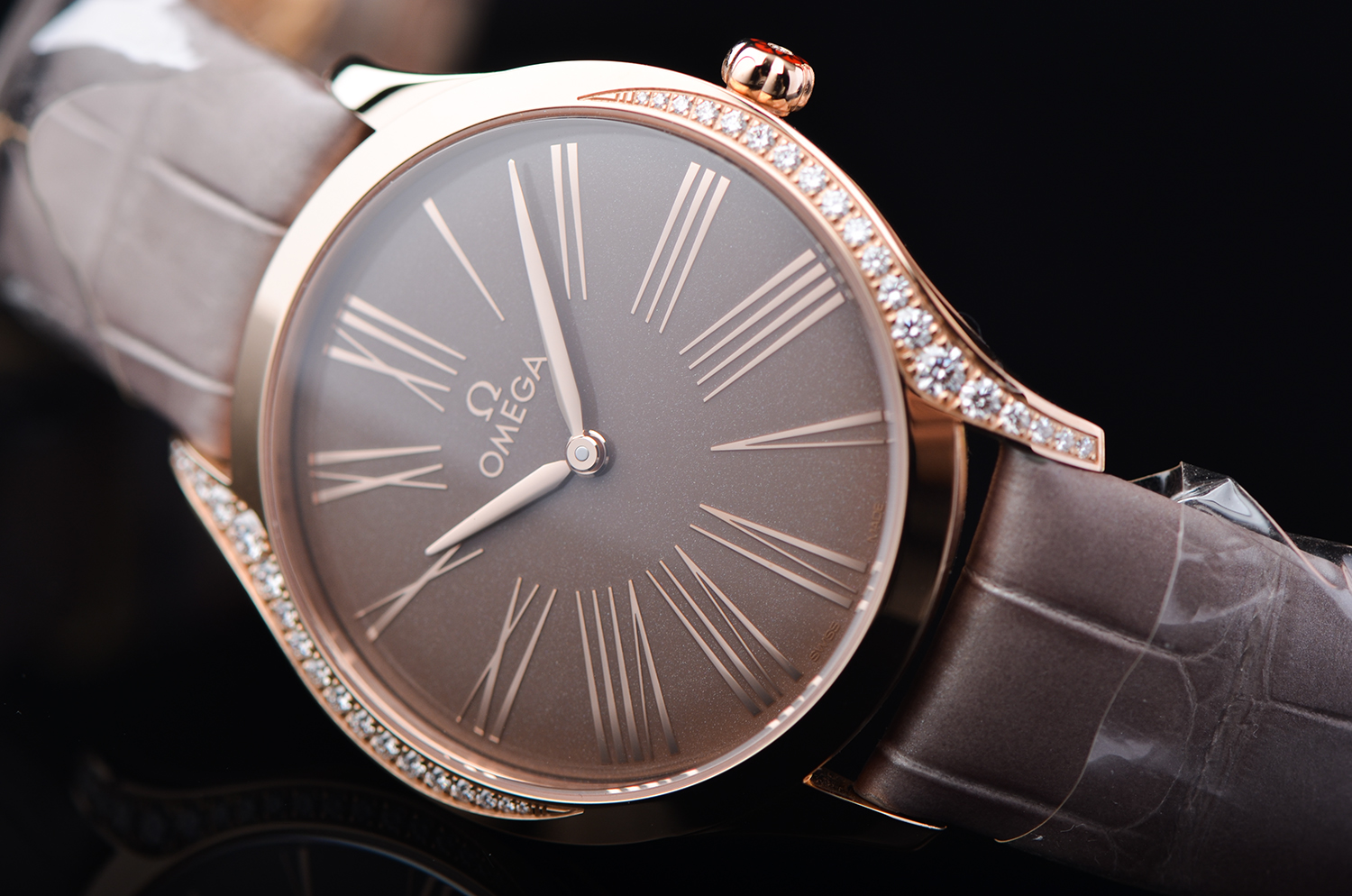 【国行全新】欧米茄碟飞玫瑰金镶钻石英女表428.58.36.60.13.001