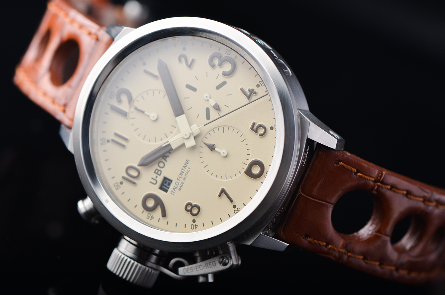 【97新】优宝U-BOAT米色盘左撇子计时日历自动皮带男表U-7750/45