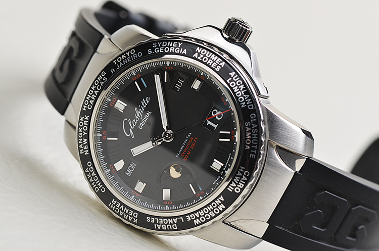 已售出【98新】格拉苏蒂万年历月相世界时间自动机械男表39-57-43-03-04