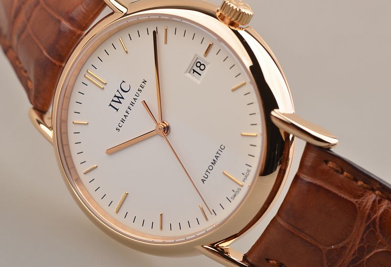 已售出【97新】IWC万国波涛菲诺玫瑰金白盘大三针自动机械男表IW353319