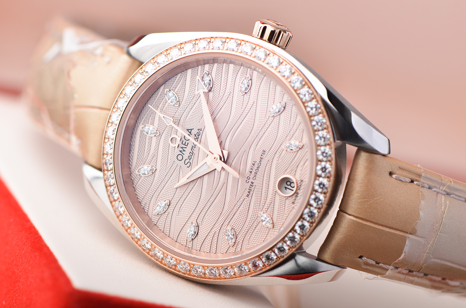 【国行全新】欧米茄海马玫瑰金及钢自动女表220.28.34.20.59.001