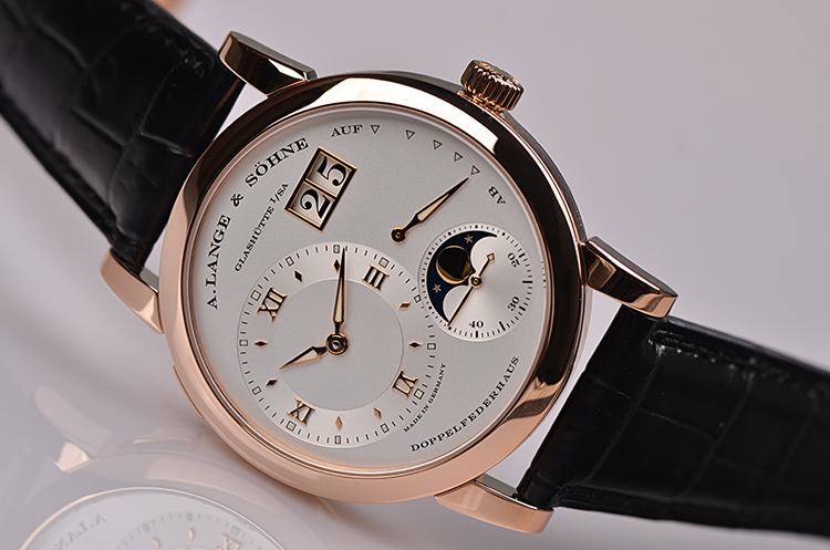 已售出【98新】朗格1号玫瑰金偏心月相大日历手上链折叠扣男表109.032