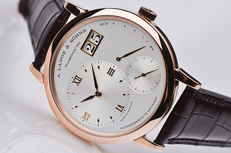 已售出【98新】朗格1大号玫瑰金白盘偏心动显大日历3日链链男表117.032