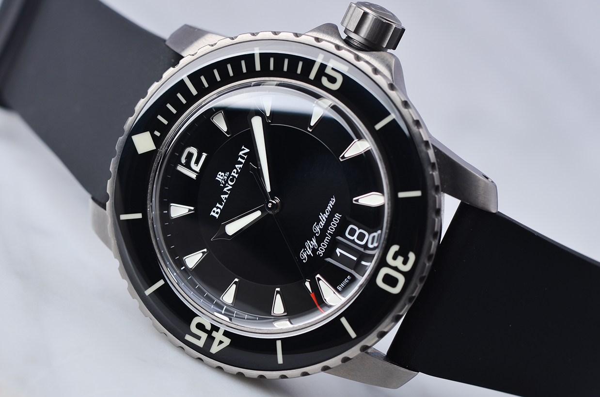 已售出【98新】宝珀五十噚钛金属大日历大三针自动男表5050-12B30-B52A