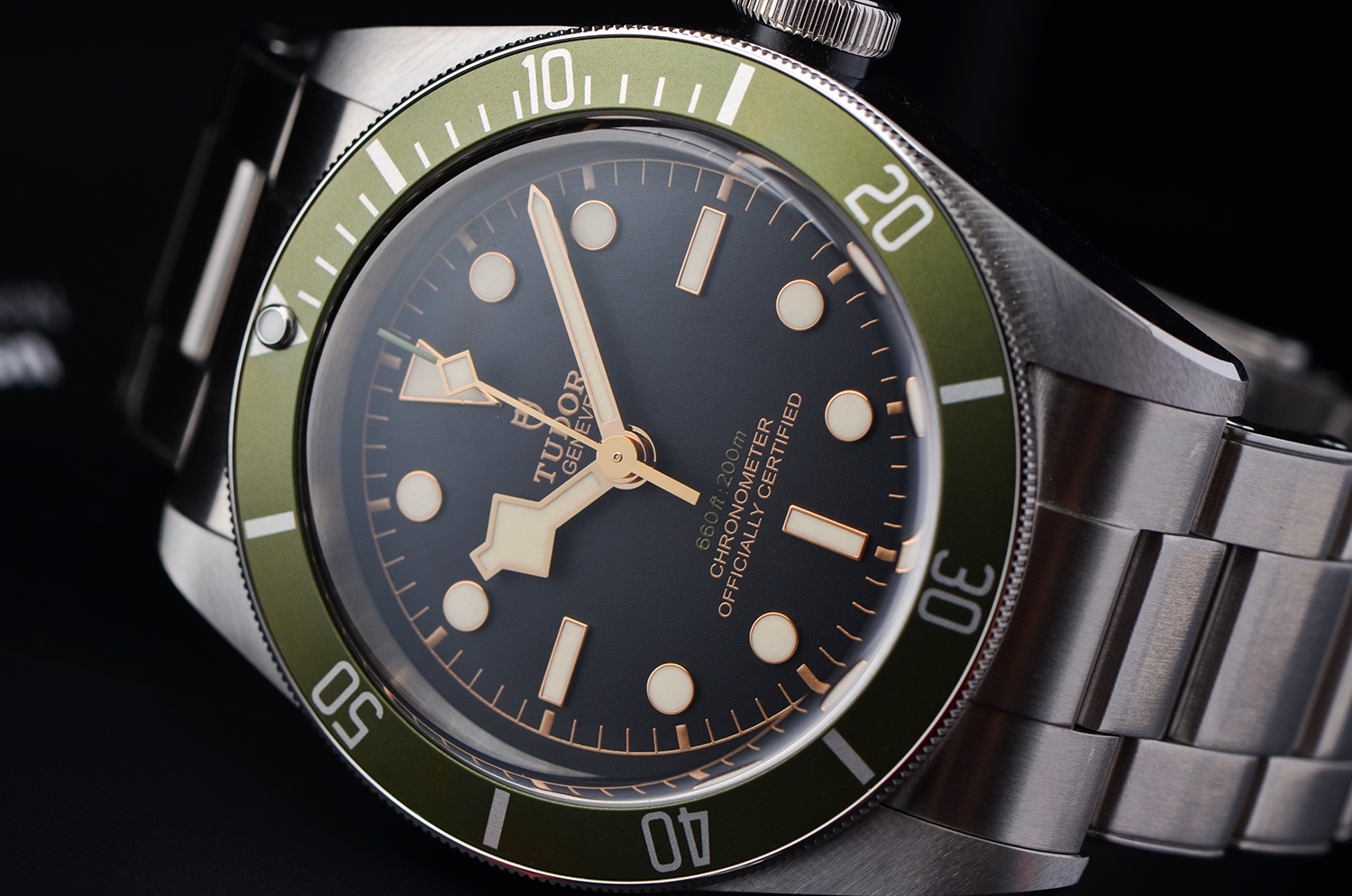 已售出【98新】帝舵碧湾哈德罗百货特别版绿圈大三针自动男表79230G全套