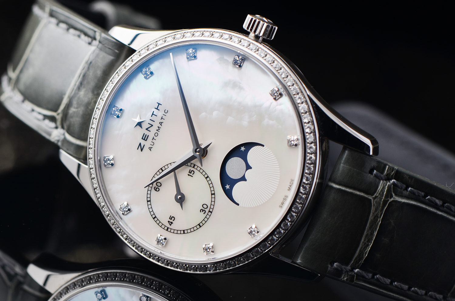 【99新】真力时原镶钻贝母面刻度钻月相女表16.2310.692/81.c706