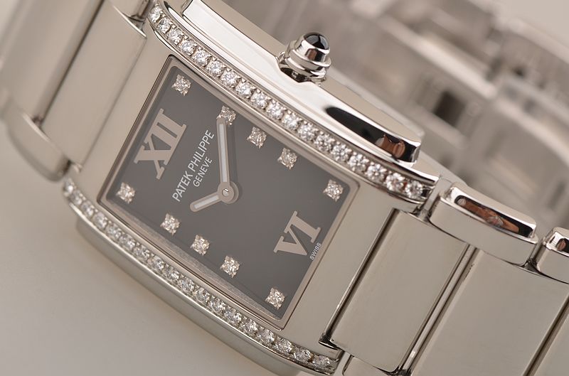 已售出【98新】百达翡丽Twenty-4精钢镶钻黑盘石英钢带女表4910/10A-001