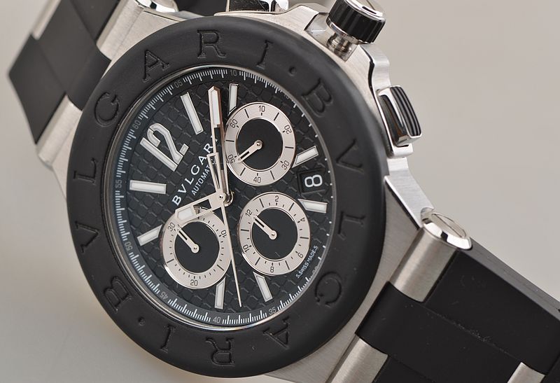 已售出【97新】宝格丽Diagono黑盘计时日历自动胶带男表DG42SVCH