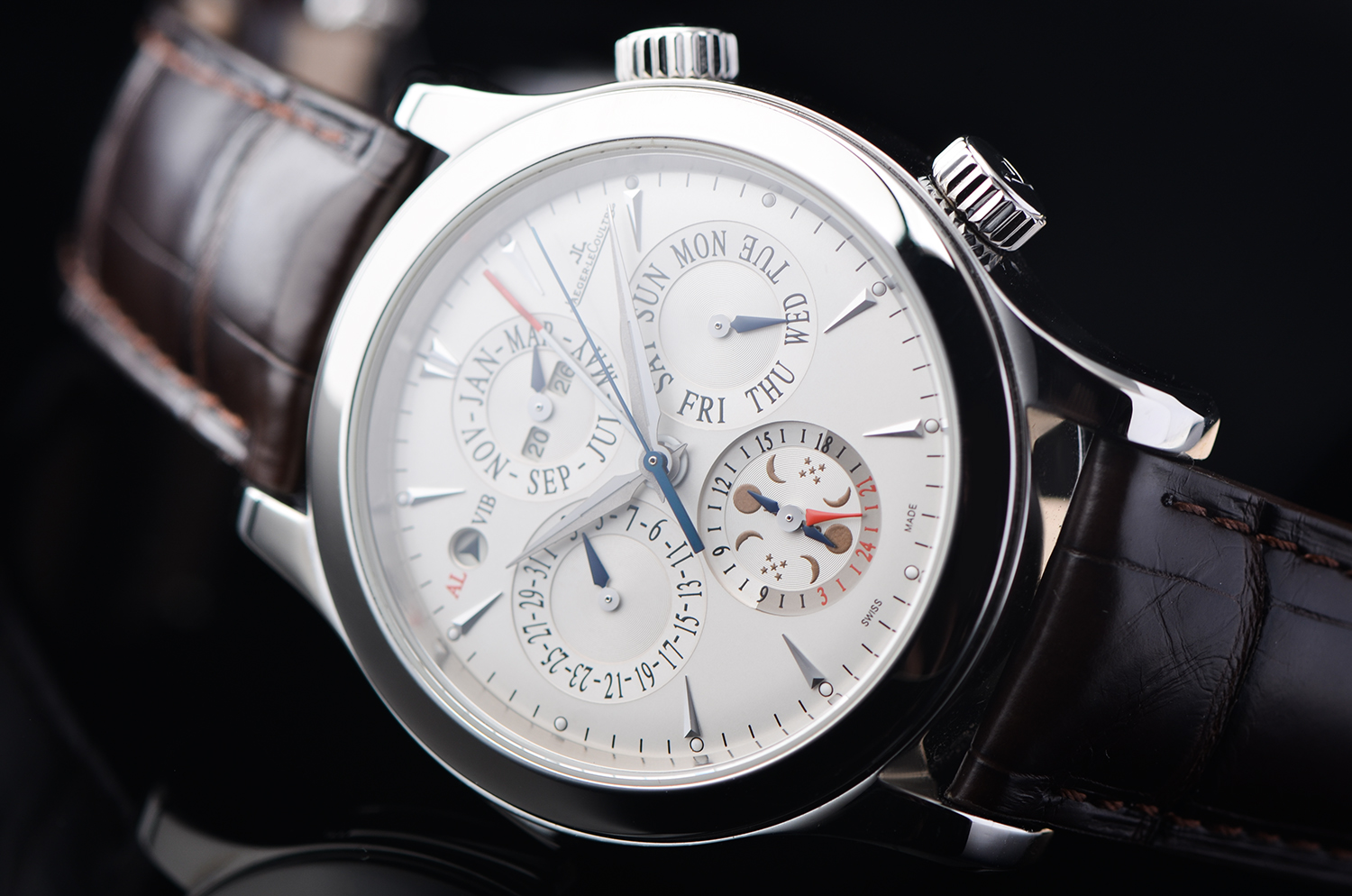 【98新】积家大师万年历月相闹铃自动机械折叠扣皮带男表Q163842A