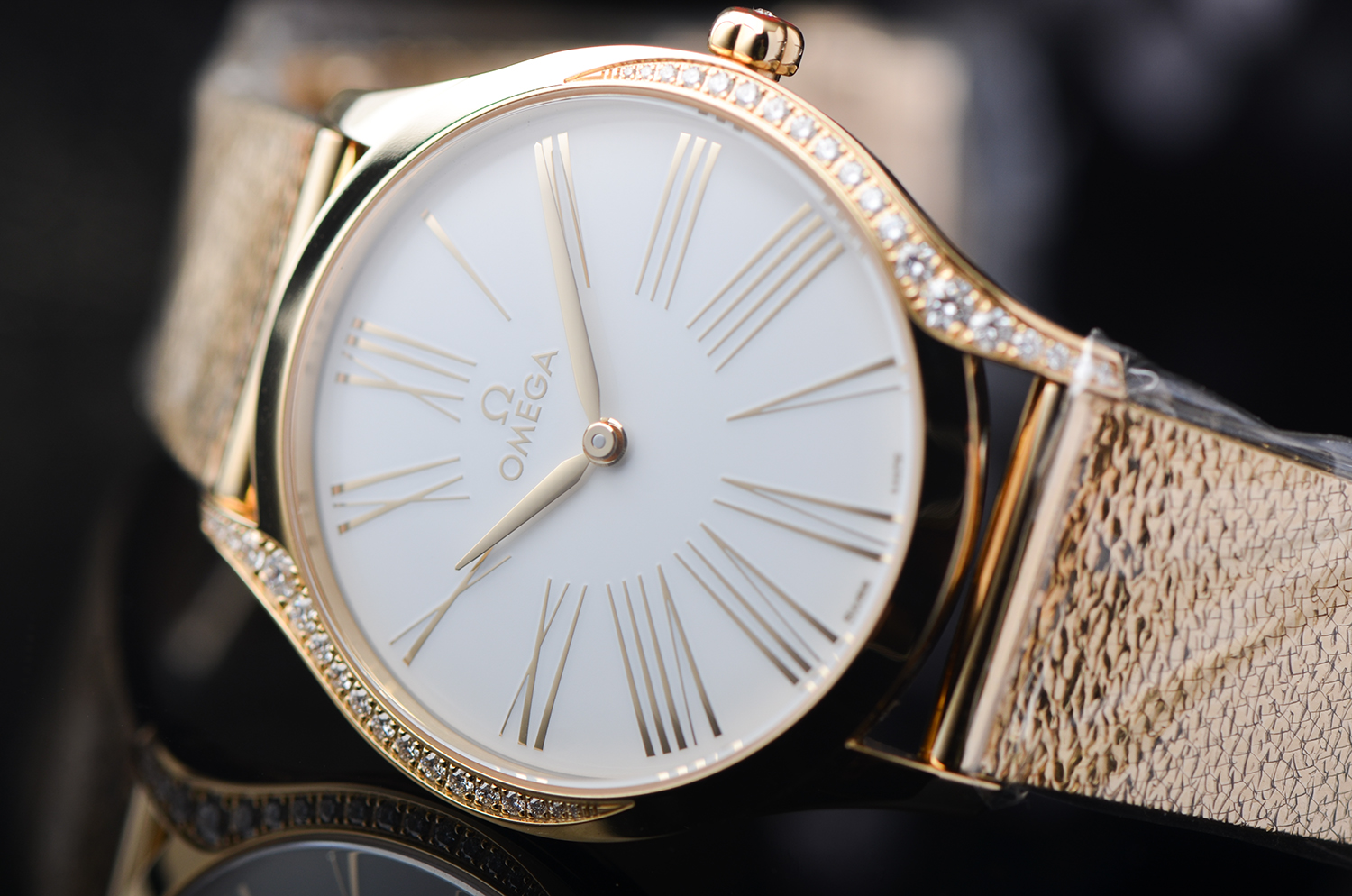 【国行全新】欧米茄碟飞Moonshine金镶钻女表428.55.36.60.04.001