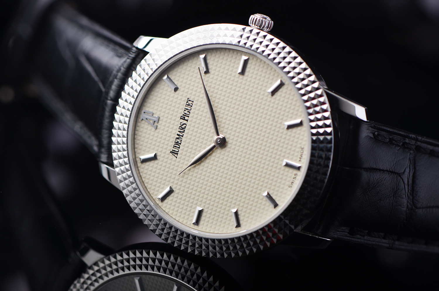 【98新】爱彼白金巴黎饰钉手上链皮带男表15163BC.GG.A002CR.01