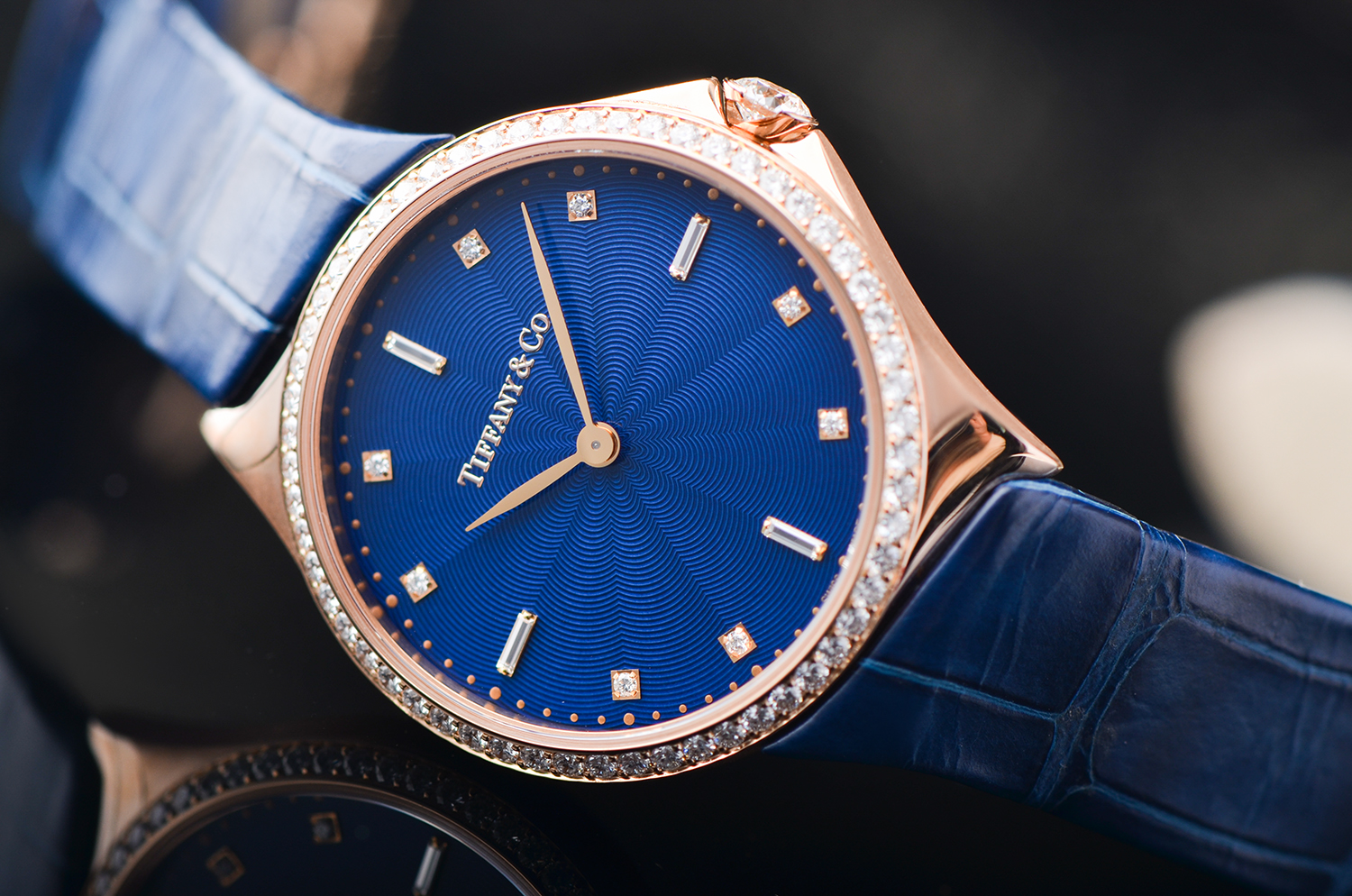 【98新】蒂芙尼METRO系列玫瑰金镶钻蓝盘石英皮带女表60874913