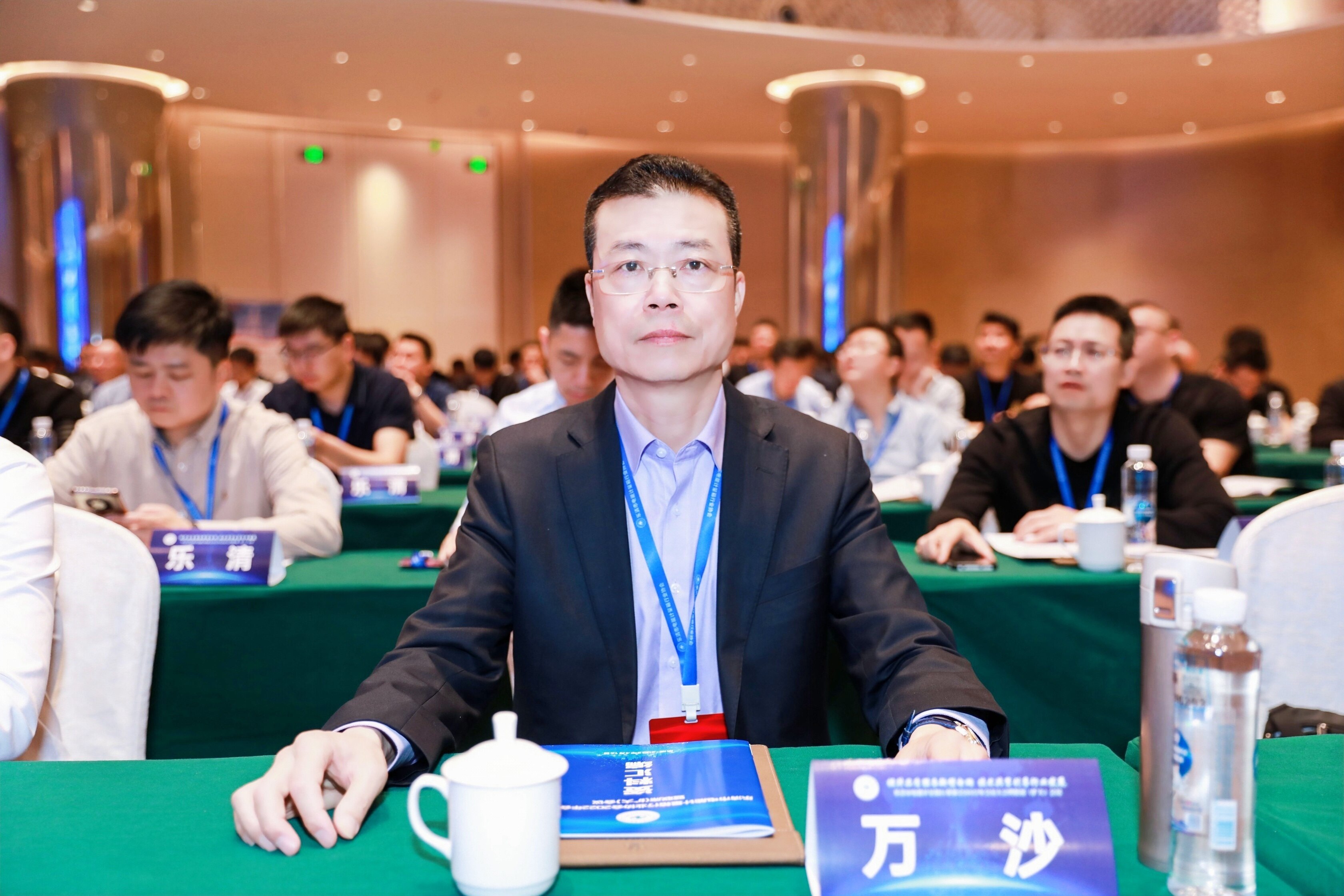 万沙董事长郑元海出席乐清市电能计量箱行业协会2022年会员大会