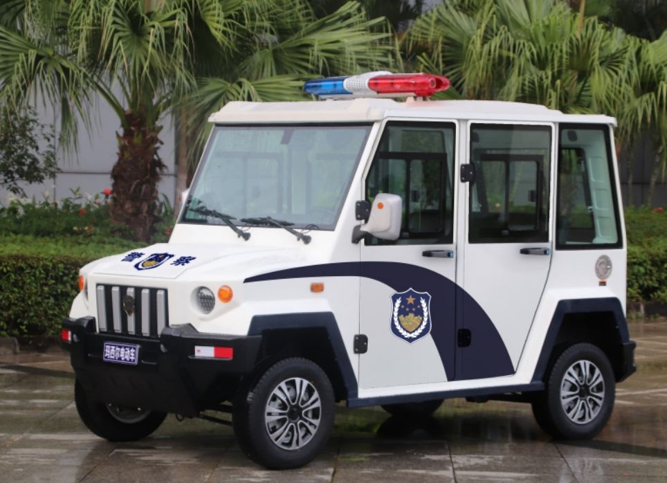 5座封闭电动巡逻车