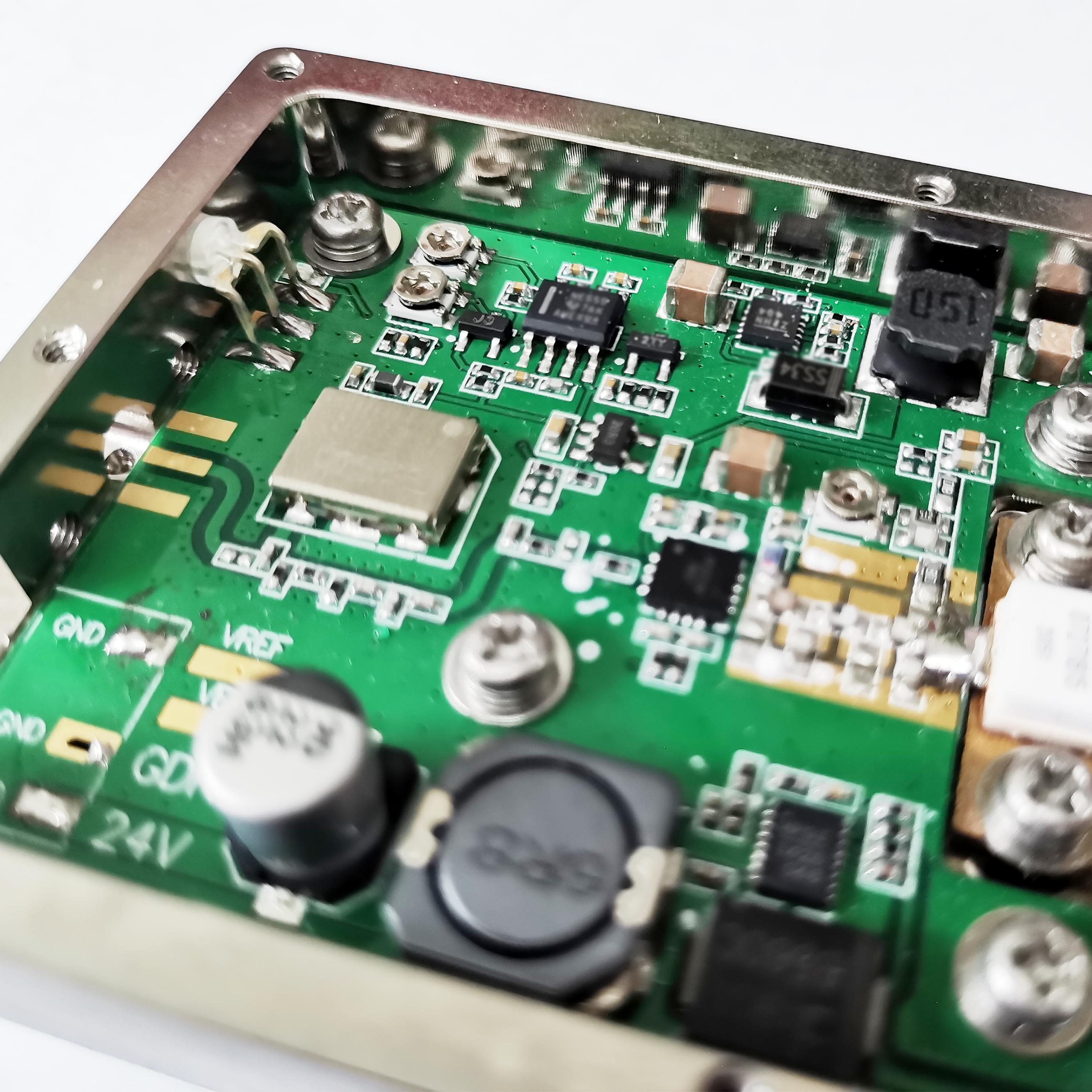 VCO-YSGM0503CA