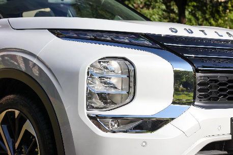 通过欧拉液膜模型预测并优化车灯结霜