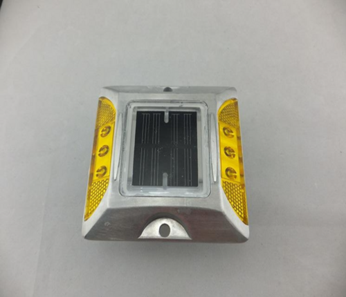太阳能铸铝道钉