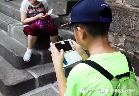 小游客连上泰山Wi-Fi 小游客连上泰山Wi-Fi