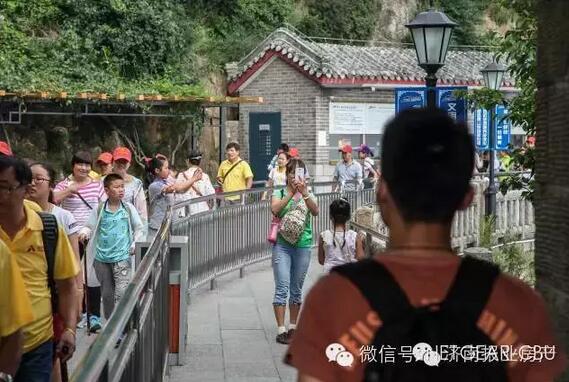 出了索道站 出了索道站