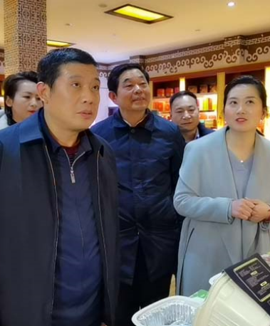 区委副书记、区长宋保众一行到公司考察调研