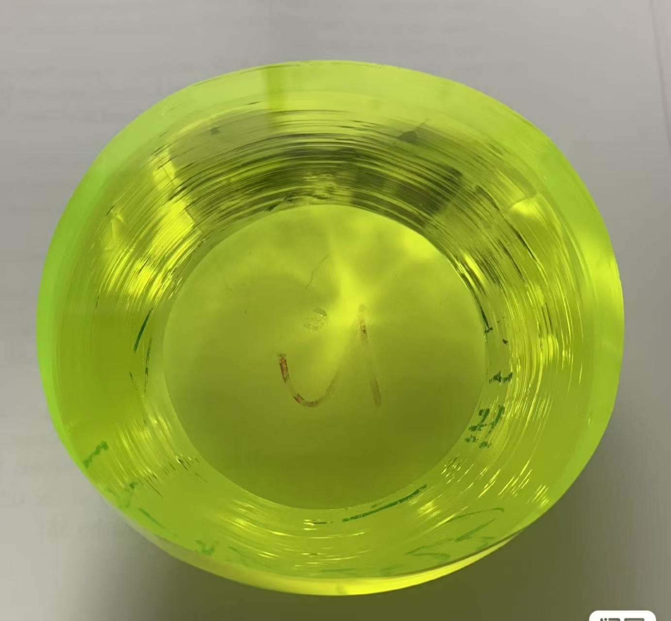 镥铝石榴石