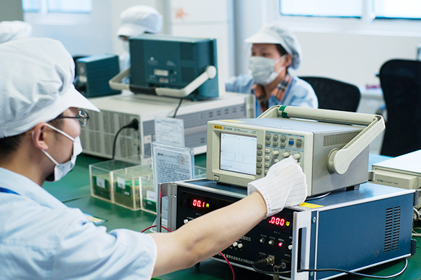 2010年
4月　通过ISO14001环境管理体系　ISO14001 was passed.2010
取得电视类客户创维Skyworth
获得英华达OKWAP、龙腾光电IVO承认
