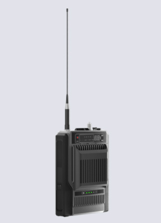 HR650 新一代紧凑型数字中转台