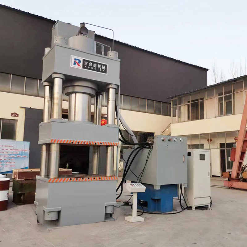 800噸三梁四柱液壓機