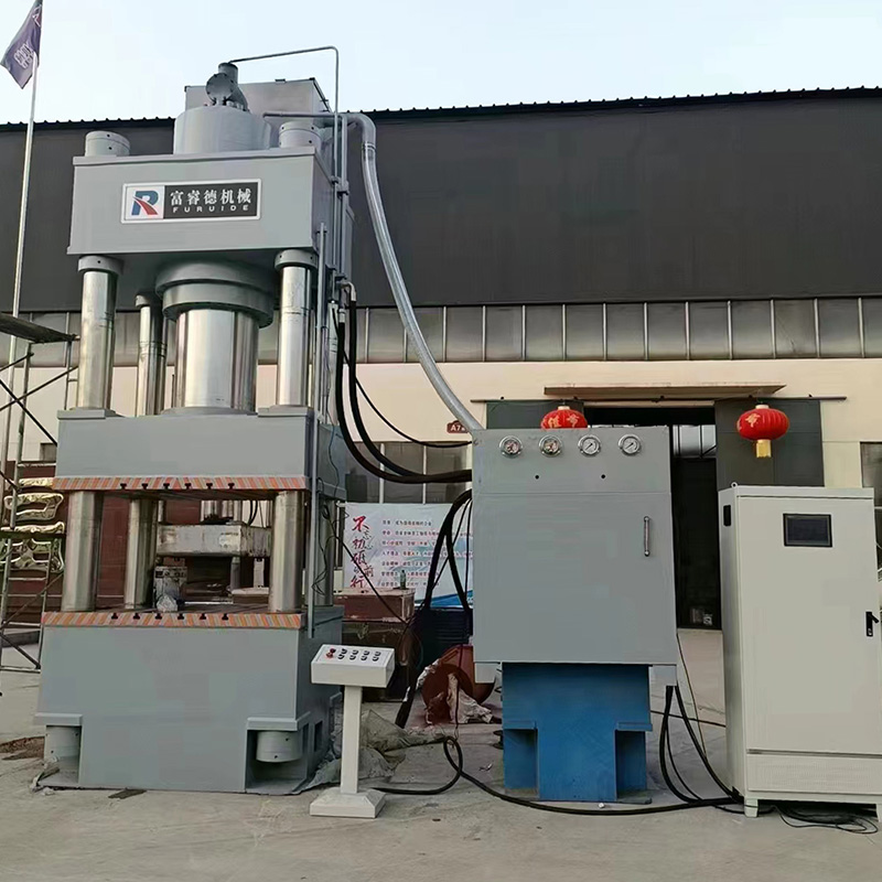 800噸石墨坩堝液壓機(jī)