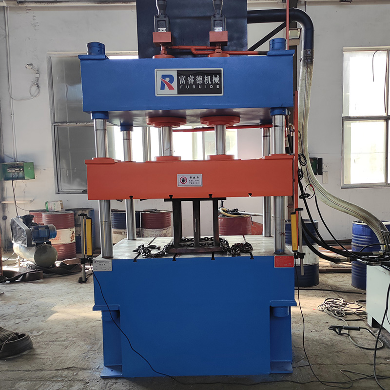 315噸三梁四柱液壓機