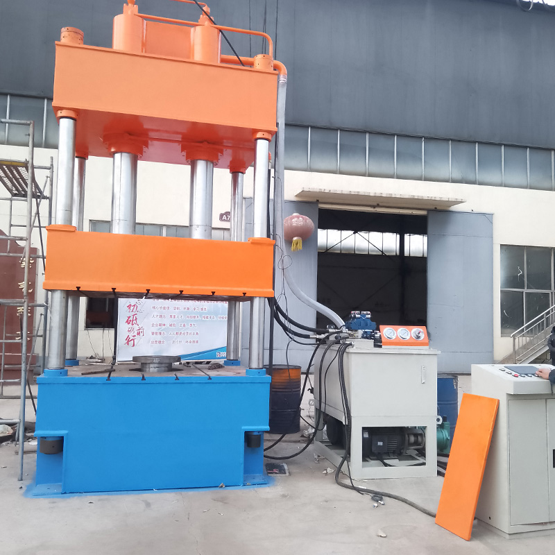 四柱液壓機如何調節平衡