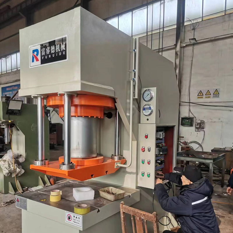 200噸單臂液壓機(jī)