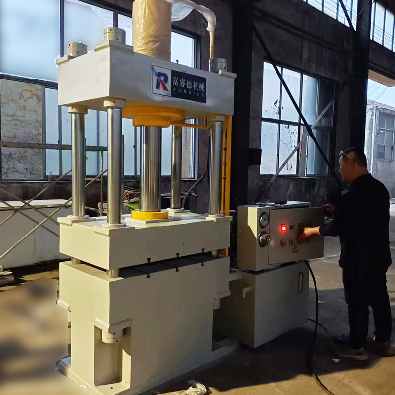 200噸三梁四柱液壓機