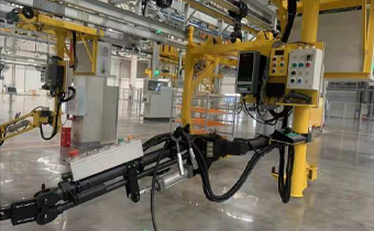 抗扭拧紧机械手