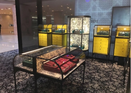 GUCCI专卖店及专柜-产品展柜