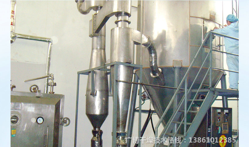 噴霧干燥機(jī)安裝現(xiàn)場(chǎng)
