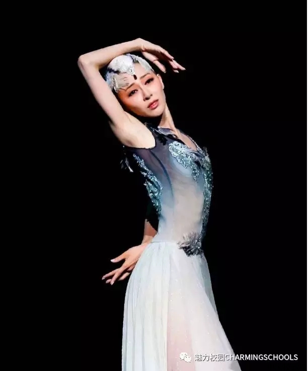 6岁习舞，17岁获得全国金奖，最美舞蹈女神朱洁静演绎着传奇人生！