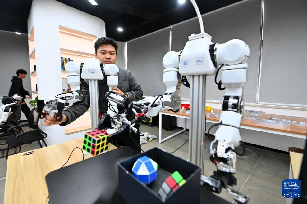 创新潮涌 “新”意盎然