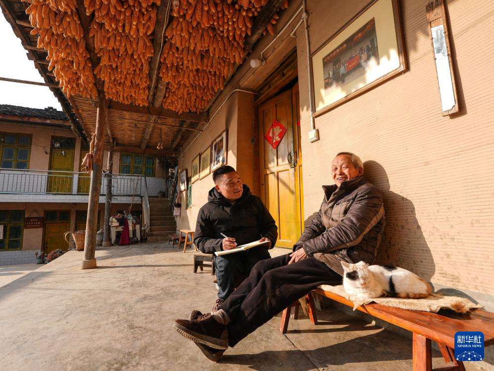 全国人大代表郑望春：带火“悬崖古村”村游的流量密码